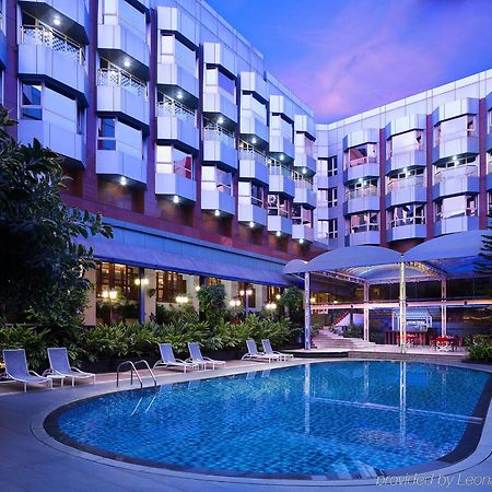 Le Meridien Bangalore Buitenkant foto