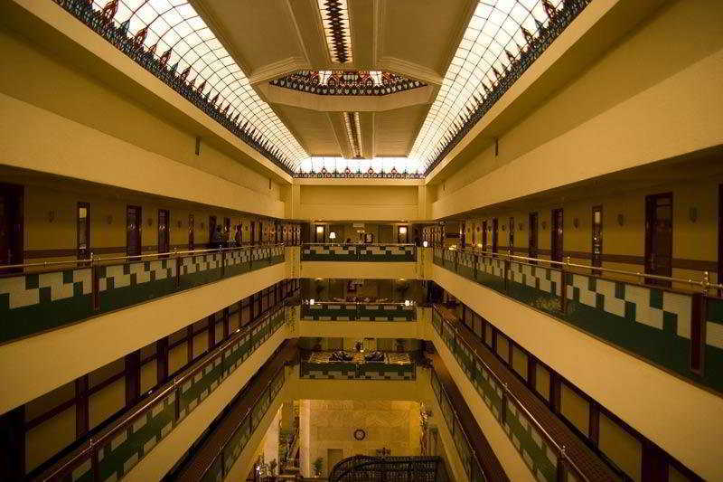 Le Meridien Bangalore Buitenkant foto