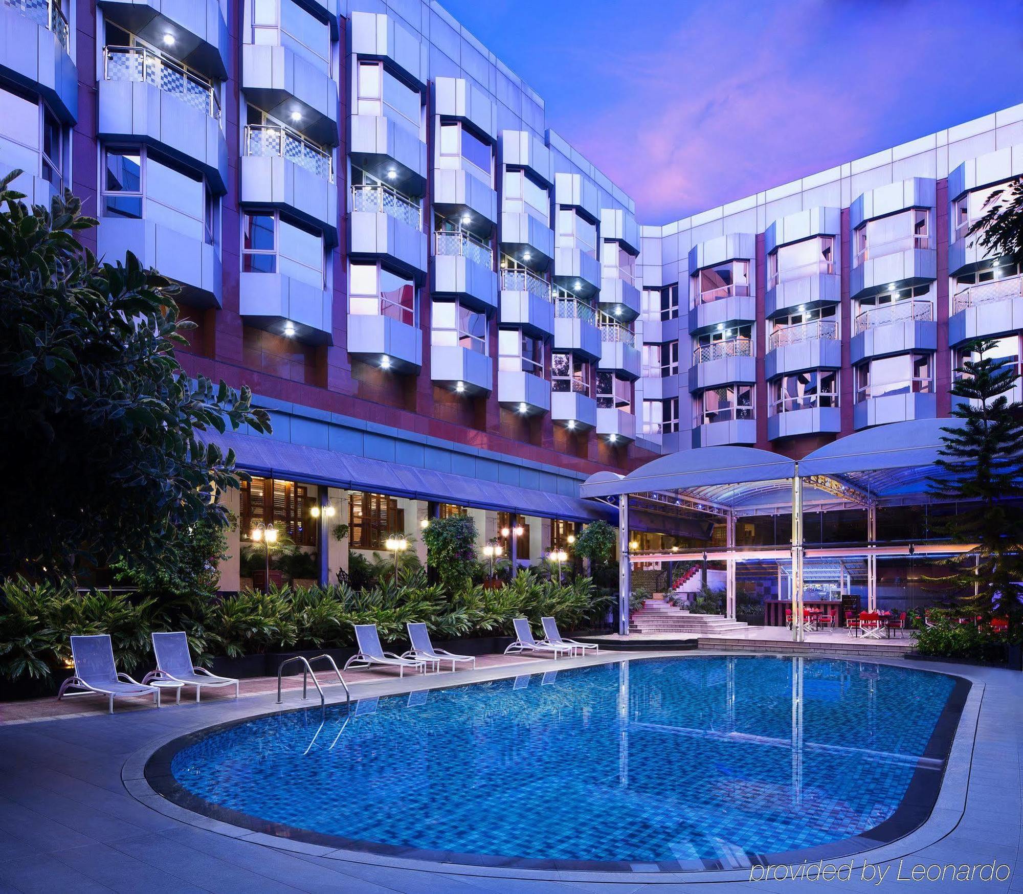 Le Meridien Bangalore Buitenkant foto